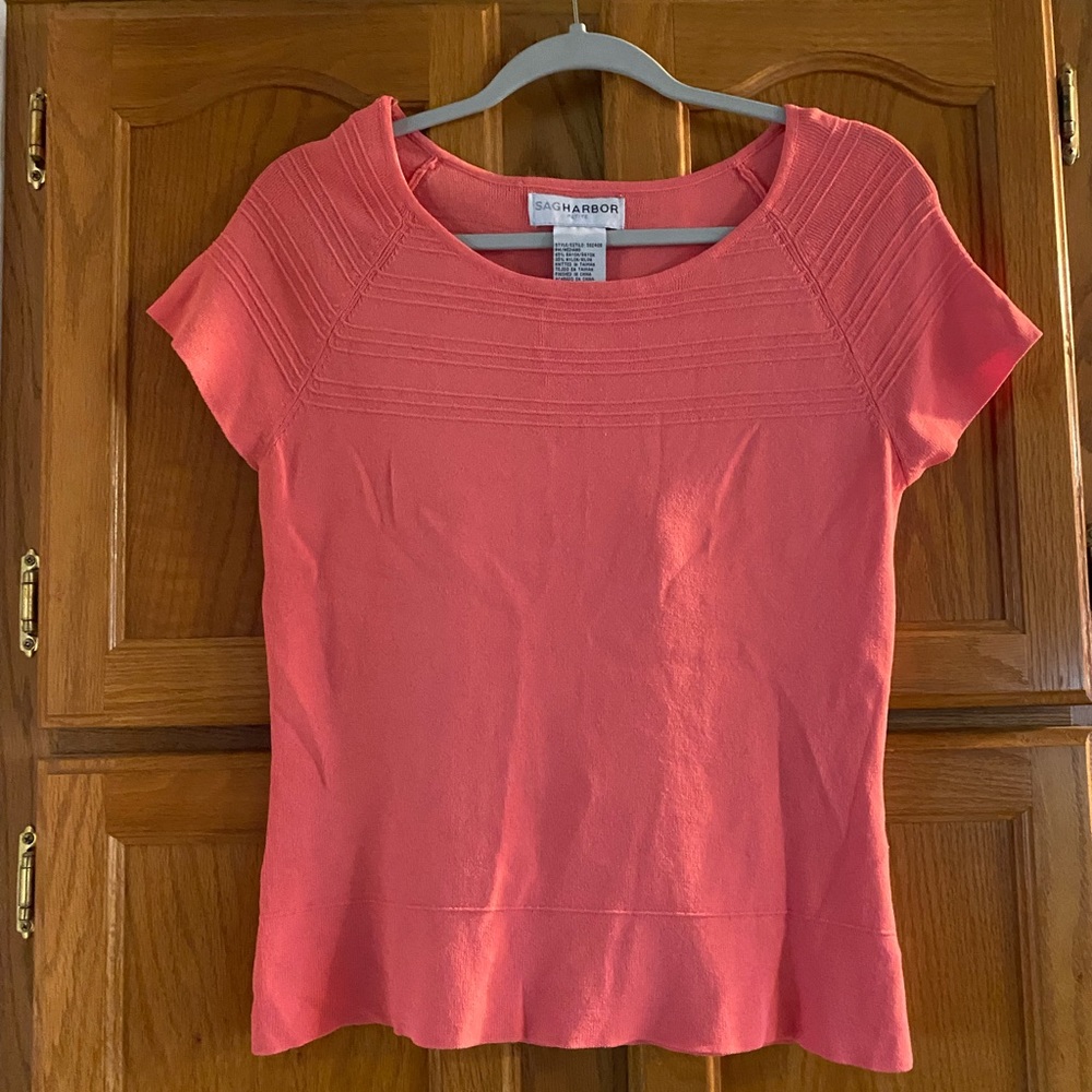 EUC - Peach knit type top